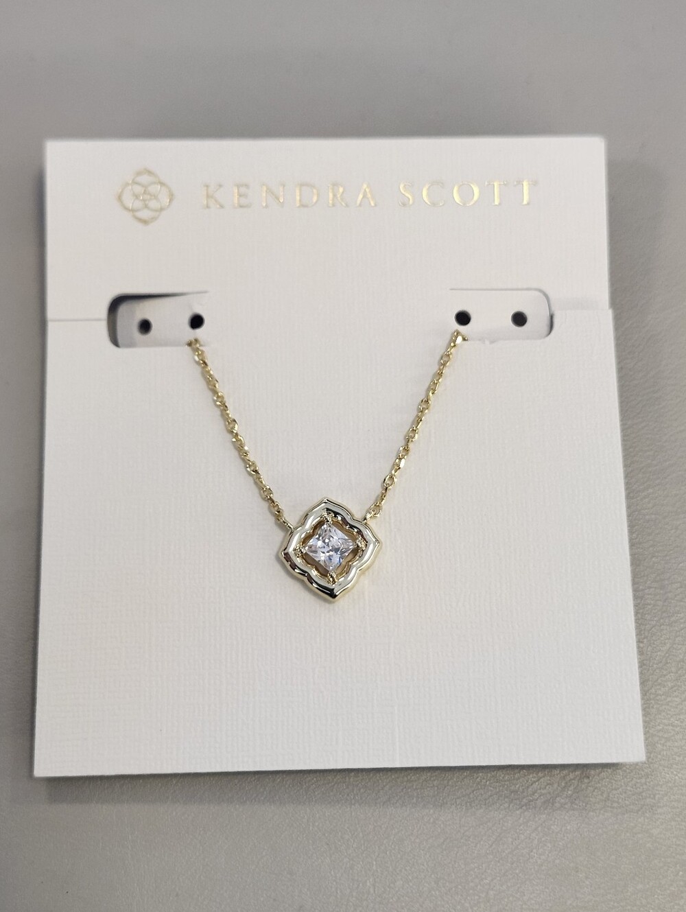 NWT Kendra Scott Gold-Tone Mallory Crystal Gold Short Pendant Necklace